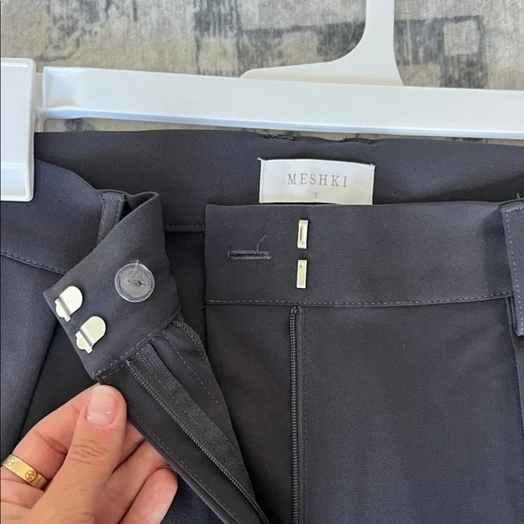 Meshki Grey Tailored Wide-Leg Pant - Picture 2 of 7